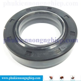 Phốt chặn dầu đùi sau máy cày kubota M6040SU Phốt chặn dầu đùi sau máy cày kubota M6040SU